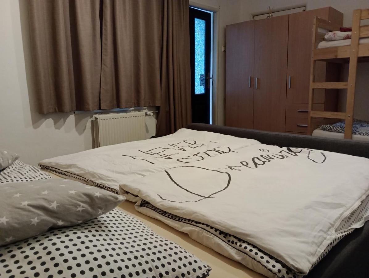 Gran Hostel 반스카비스트리카 외부 사진